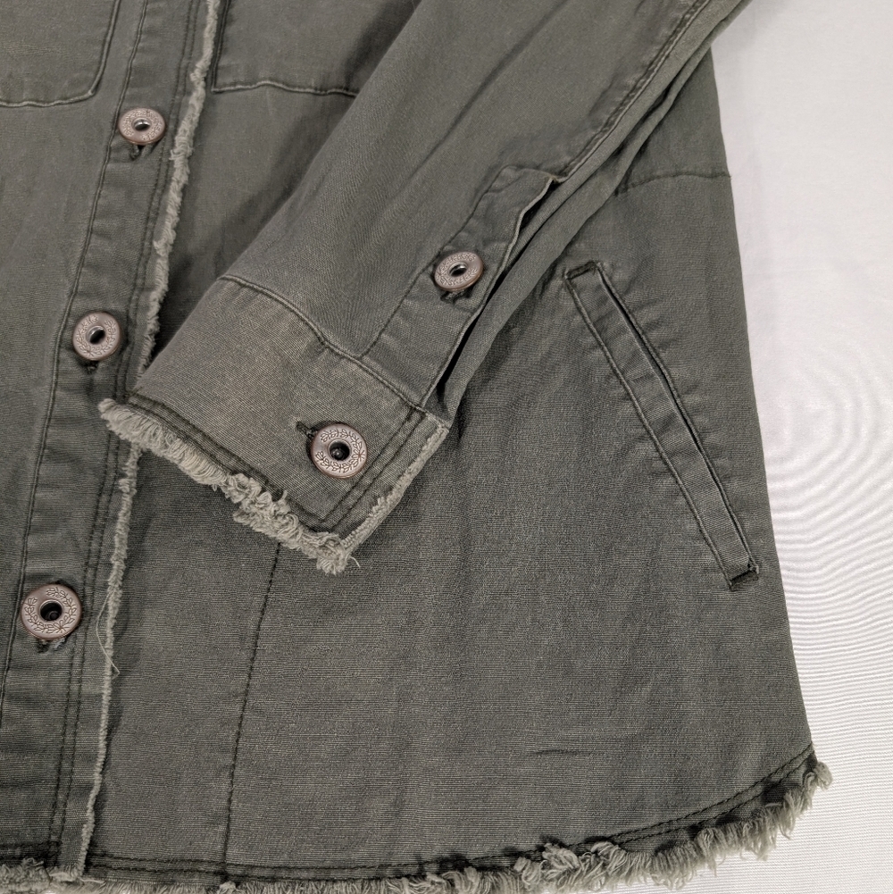 William Rast-Knotto Olive Green Shirt Jacket w/ Patchwork & Pins Size Junior XS - Picture 3 of 13